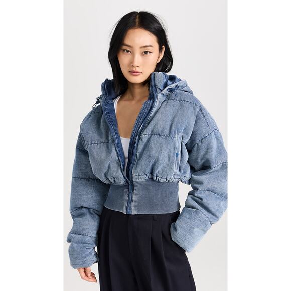 Good American Cropped Quilted Denim Puffer Jacket - Picture 5 of 6